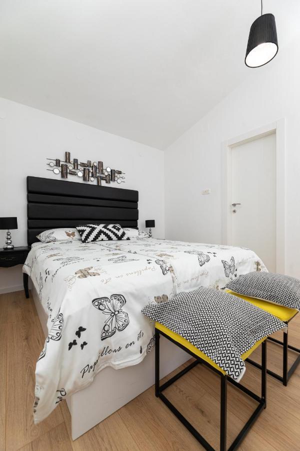 Apartments Frgacic I Baska  Exterior photo