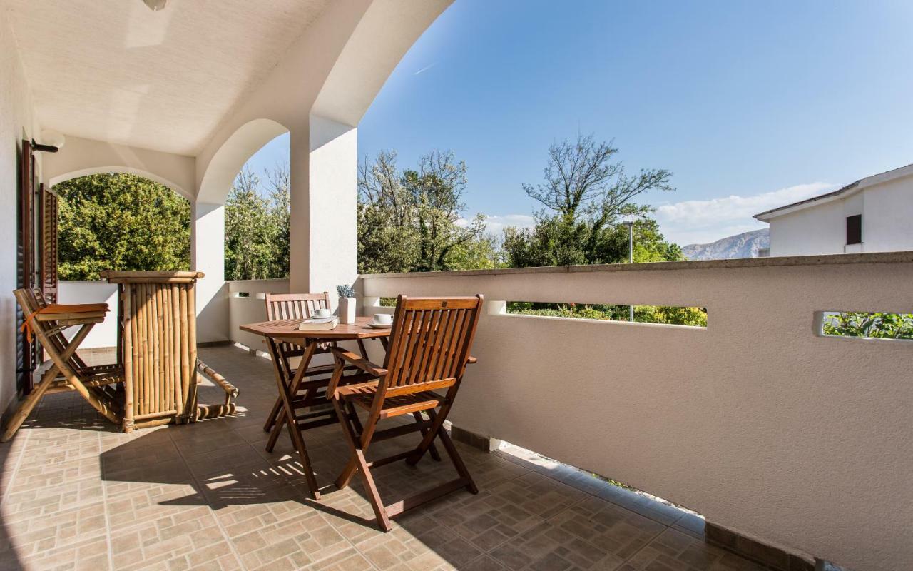 Apartments Frgacic I Baska  Exterior photo